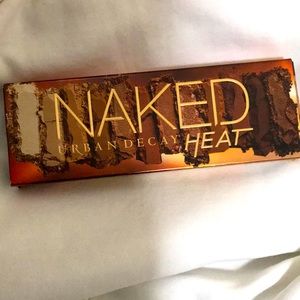 Urban Decay Naked Heat Eyeshadow Palette